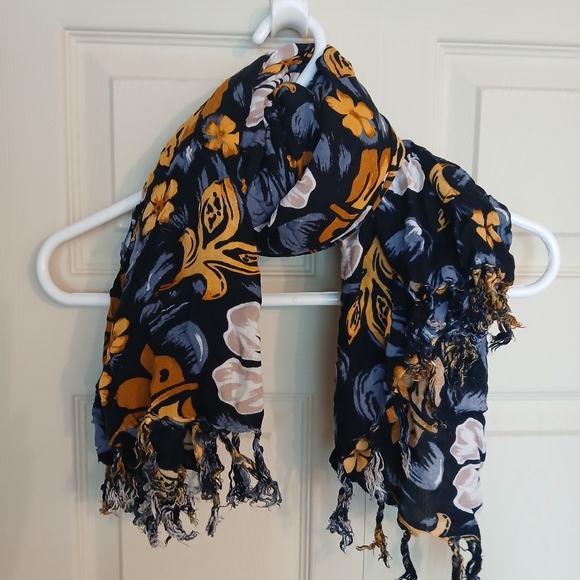 🤯2/$15 Floral Blue and Yellow Cover Up Or Scarf - Picture 3 of 9